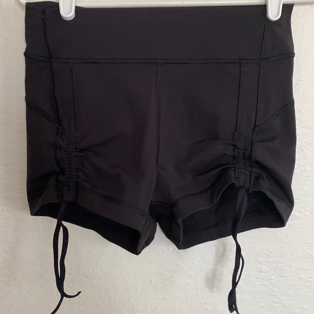Lululemon high waisted shorts size 8